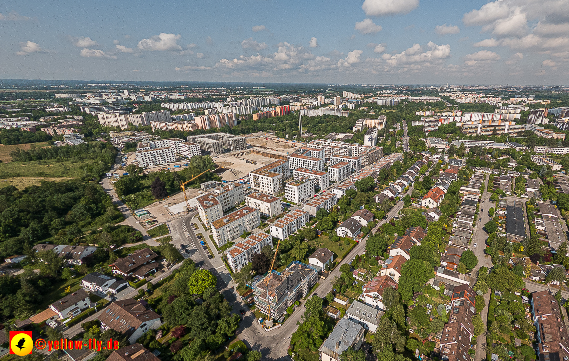 07.06.2023 - Aktuelle Luftbilder aus dem Alexisquartier und Pandion Verde in Neuperlach in München